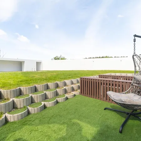 Апартаменти Alcantara Gardens - With Pool