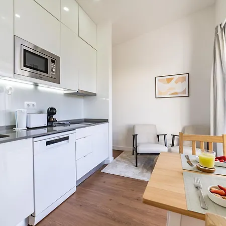 Alcantara Gardens - With Pool * Lisboa