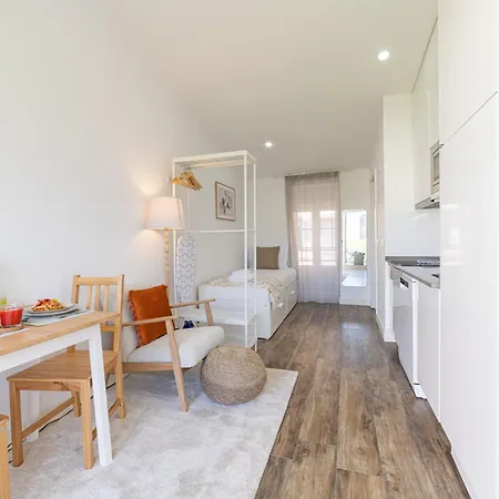 شقة Alcantara Gardens - With Pool *