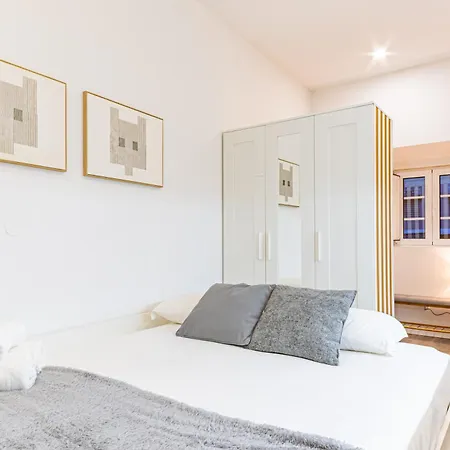 Alcantara Gardens - With Pool Апартаменти