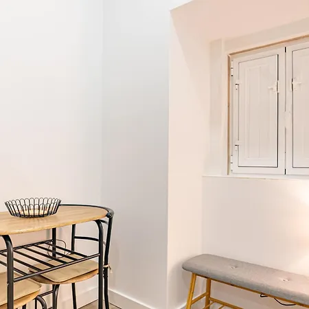 Alcantara Gardens - With Pool * Лісабон