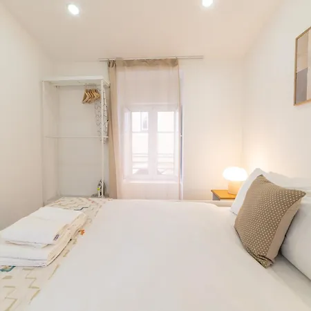 Alcantara Gardens - With Pool Apartment Lisbon