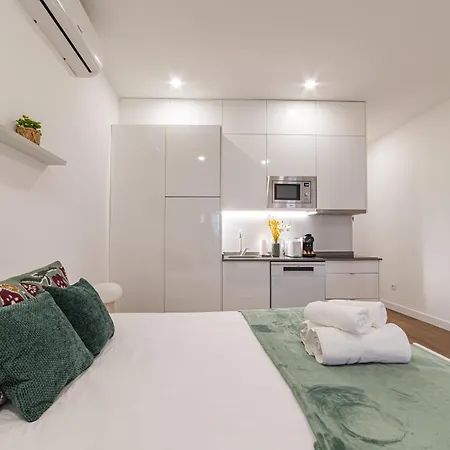 Apartment Alcantara Gardens - With Pool *