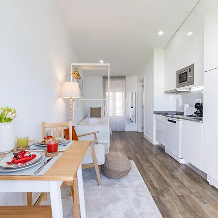 Apartamento Alcantara Gardens - With Pool